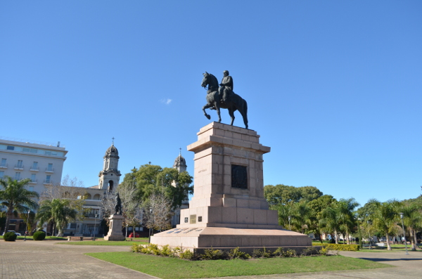 Turismo Histórico - Cultural, compras y entretenimiento en Salto